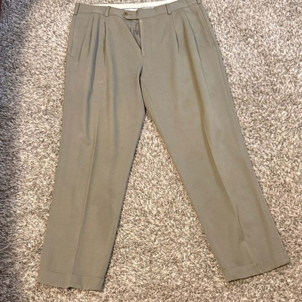 Brooks Brothers Men's Elegant Gray Dress Pants